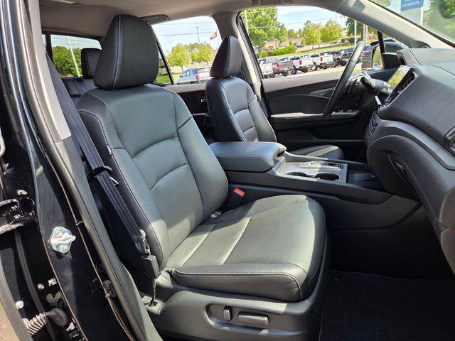 used 2025 Honda Ridgeline car, priced at $35,366