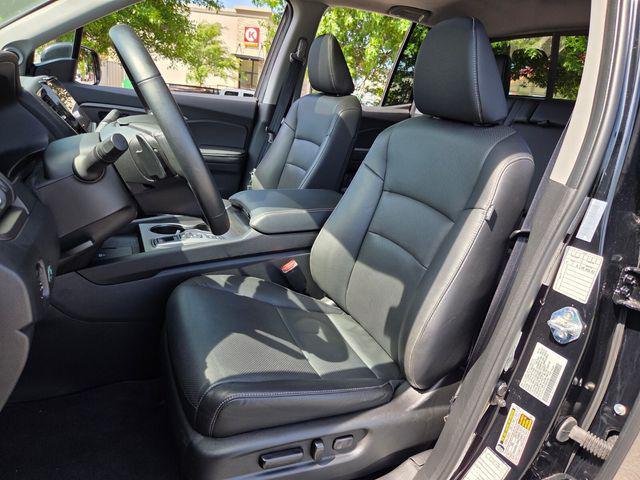 used 2025 Honda Ridgeline car, priced at $35,366