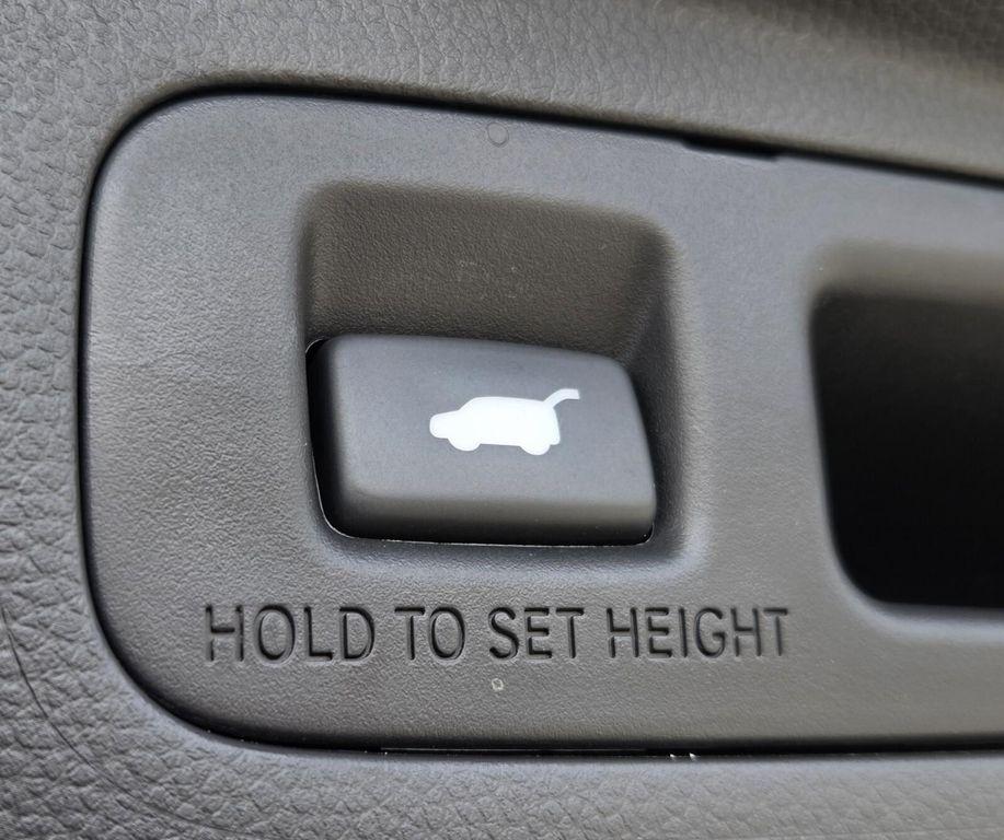 used 2025 Honda CR-V car, priced at $32,157