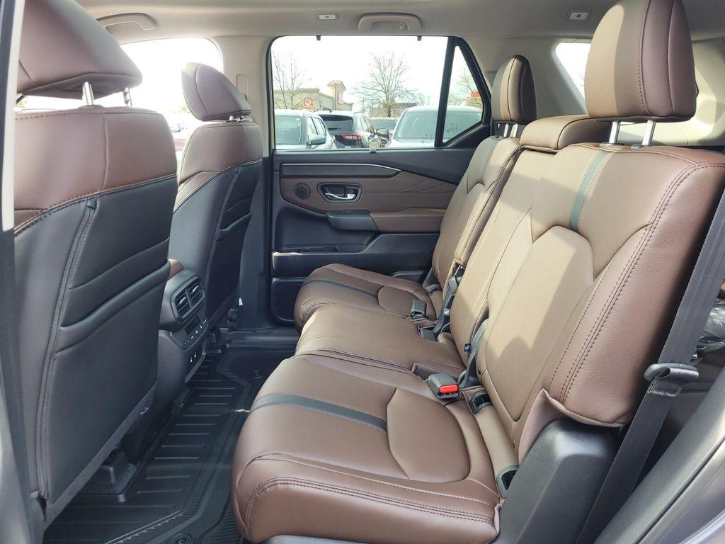 new 2026 Honda Pilot car, priced at $52,590