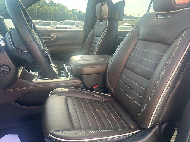 used 2025 GMC Yukon XL car, priced at $91,955