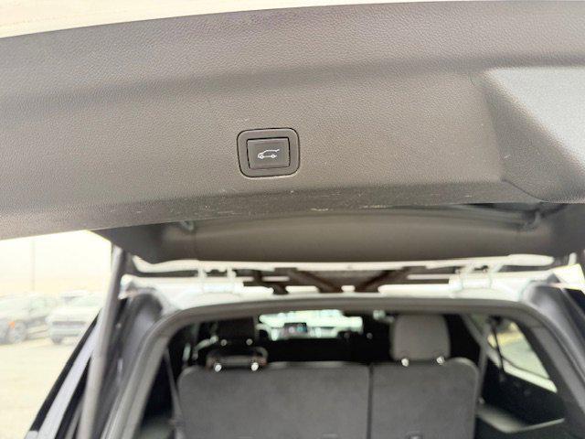 used 2023 GMC Yukon XL car, priced at $45,895