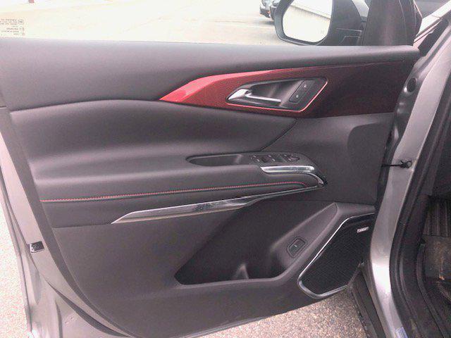 used 2025 Chevrolet Traverse car, priced at $49,995