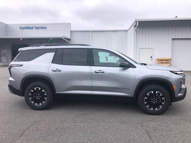 used 2025 Chevrolet Traverse car, priced at $49,995