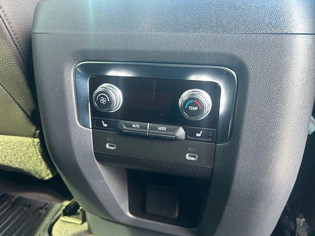 used 2021 GMC Yukon car, priced at $45,013