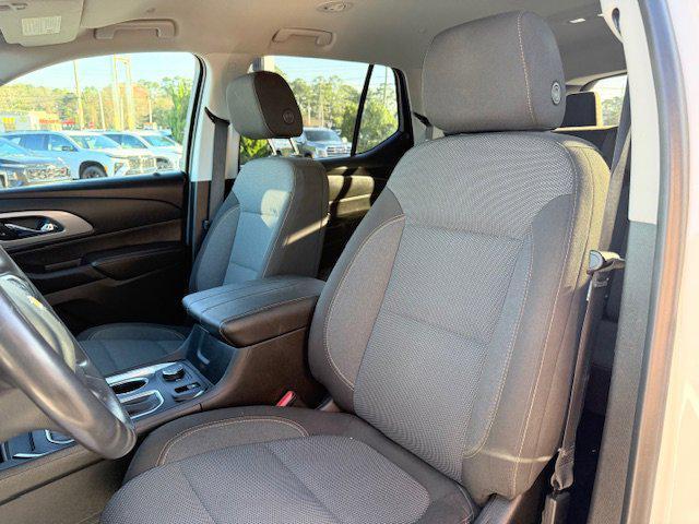used 2020 Chevrolet Traverse car, priced at $19,334