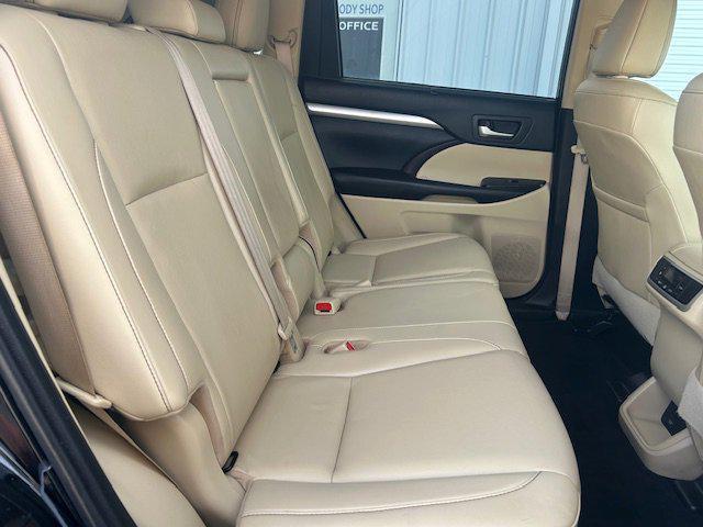 used 2019 Toyota Highlander car, priced at $18,782