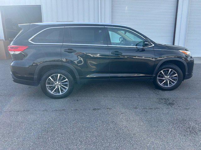 used 2019 Toyota Highlander car, priced at $18,782