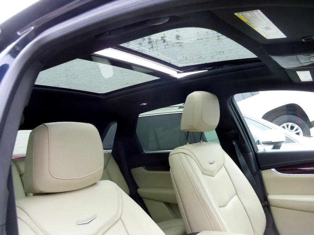 2017 Blue Cadillac XT5
