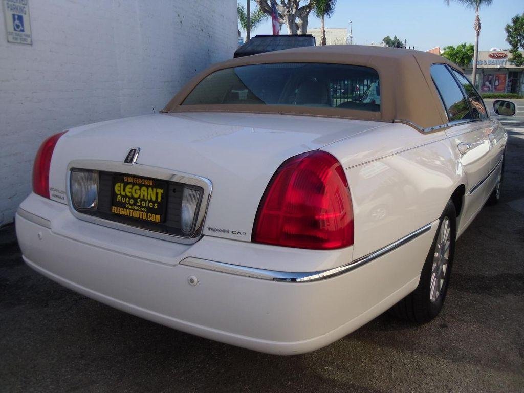 used 2005 Lincoln Town Car car, priced at $6,995