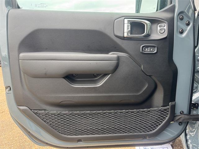 new 2026 Jeep Gladiator car, priced at $56,600