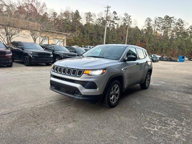 used 2025 Jeep Compass car, priced at $22,400
