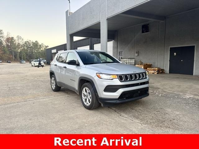 used 2025 Jeep Compass car, priced at $22,400