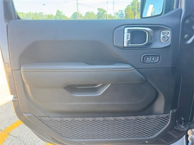 new 2025 Jeep Wrangler car, priced at $46,133