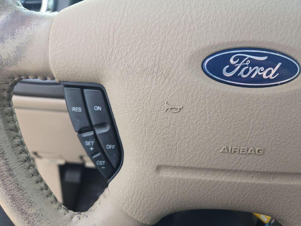 used 2003 Ford Expedition car, priced at $3,080