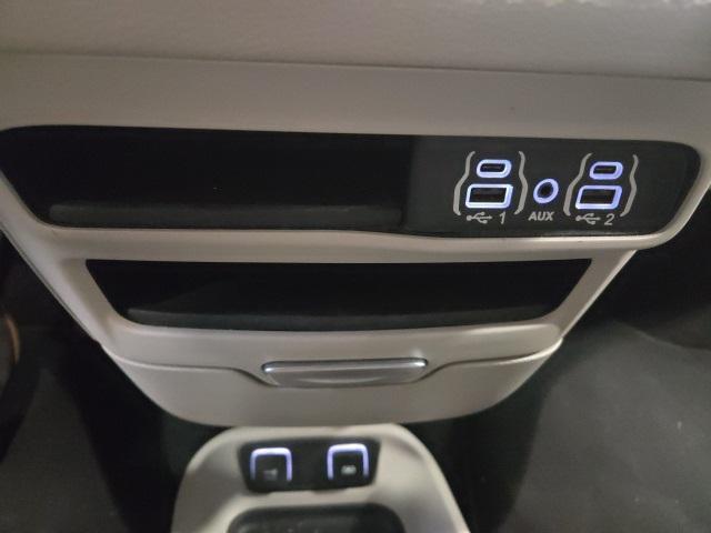 used 2021 Chrysler Pacifica car, priced at $16,500