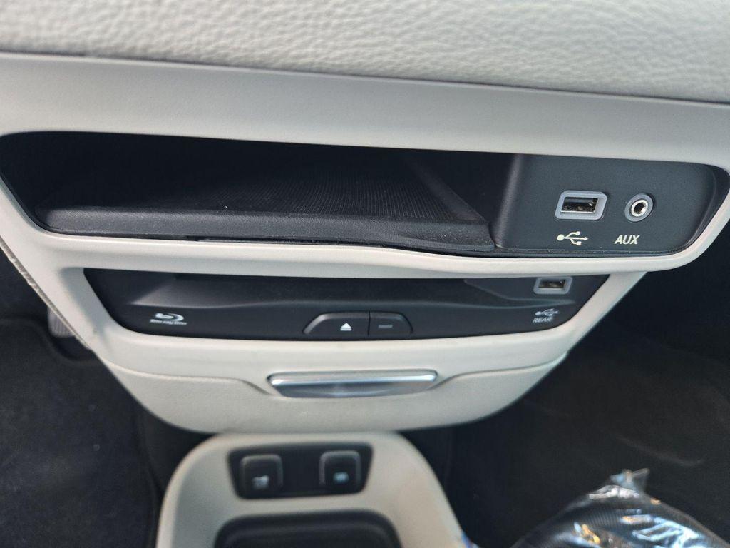 used 2018 Chrysler Pacifica car, priced at $14,800