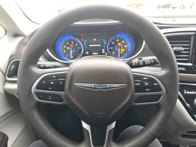 used 2017 Chrysler Pacifica car, priced at $15,300