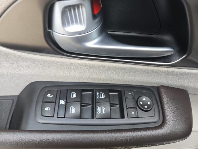 used 2017 Chrysler Pacifica car, priced at $15,300