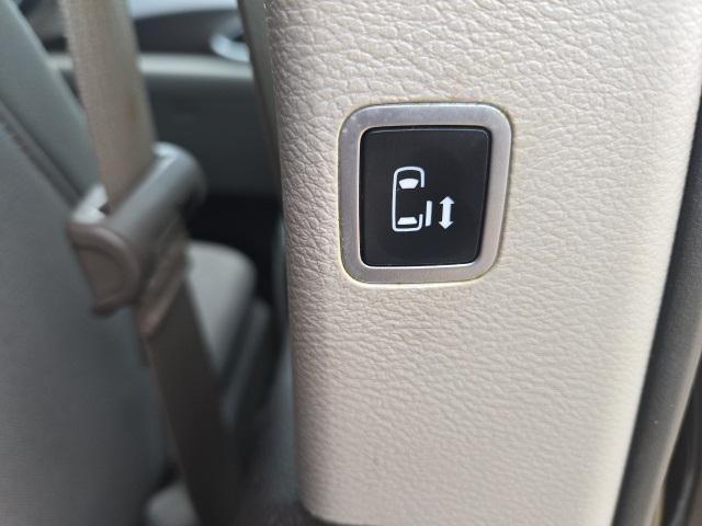 used 2017 Chrysler Pacifica car, priced at $15,300