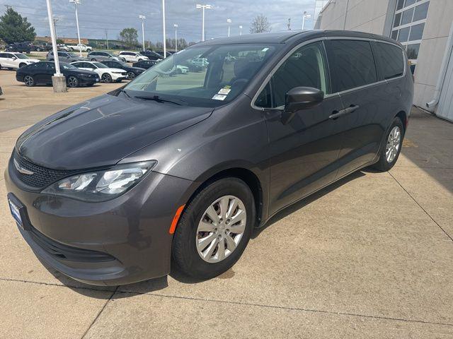 used 2018 Chrysler Pacifica car, priced at $13,900