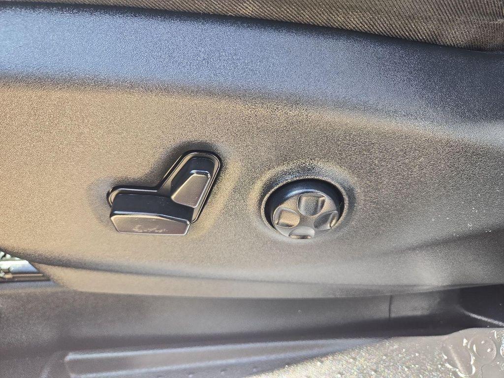 used 2019 Chrysler Pacifica car, priced at $13,680