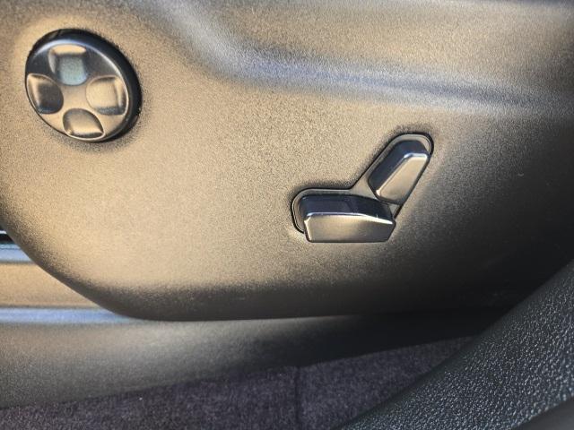 used 2018 Jeep Grand Cherokee car, priced at $13,400