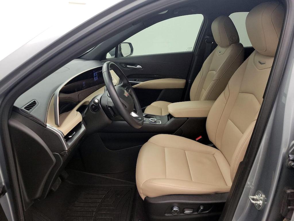 used 2025 Cadillac XT4 car, priced at $41,998