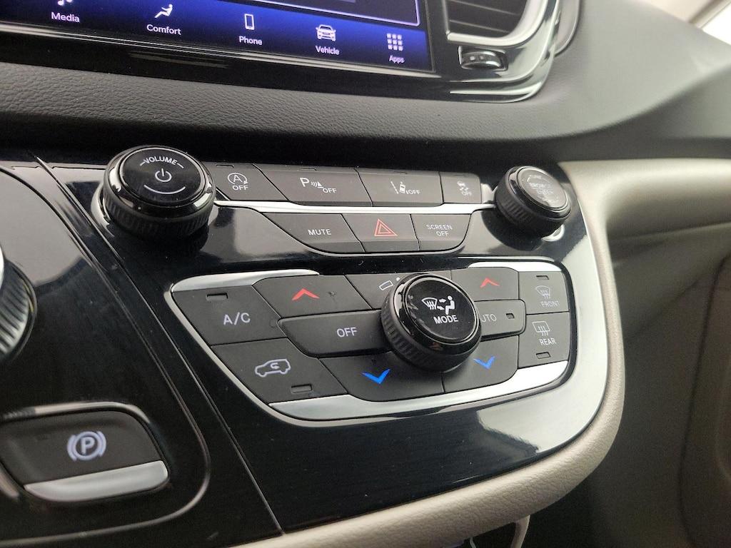 used 2023 Chrysler Pacifica car, priced at $26,998