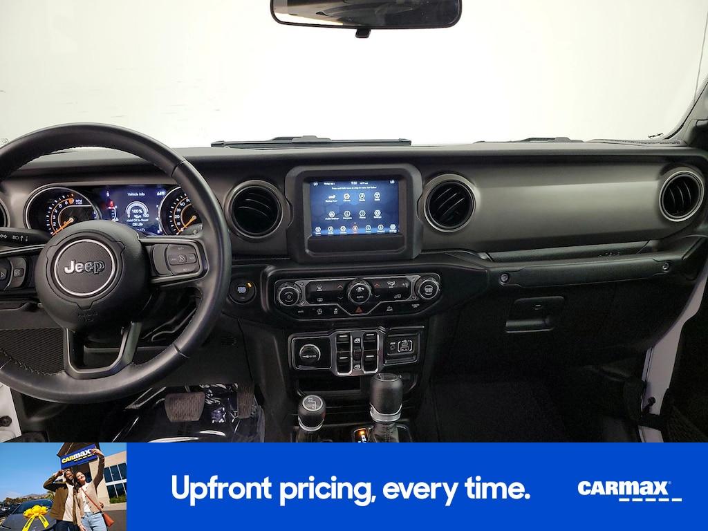 used 2022 Jeep Gladiator car, priced at $31,998