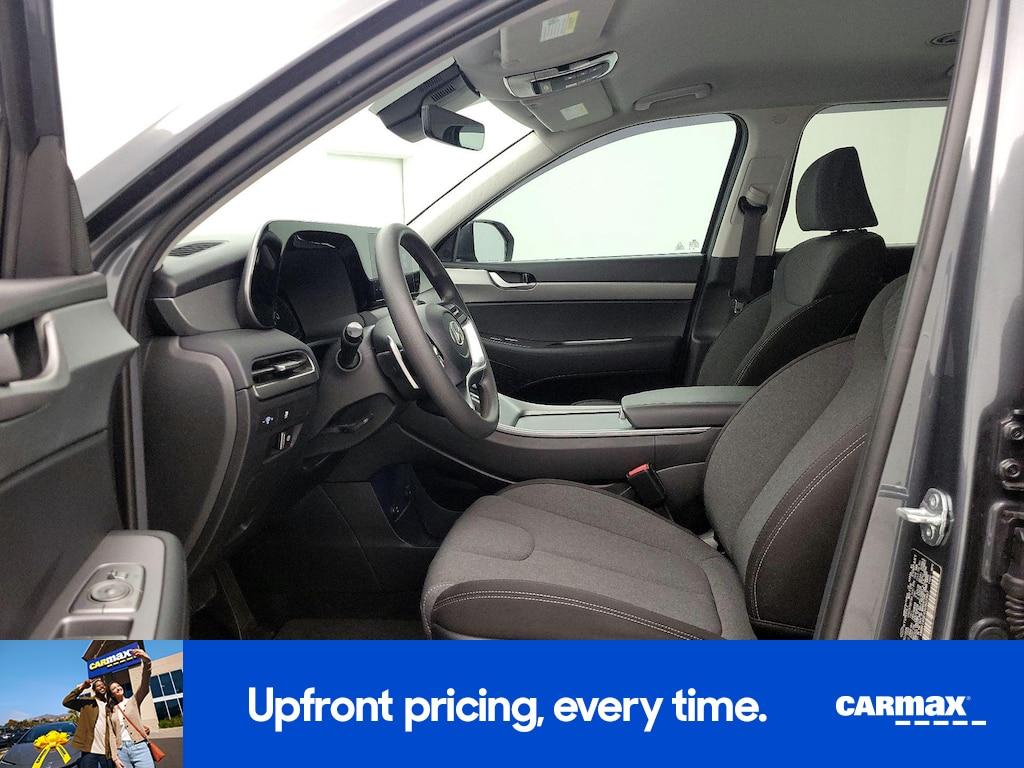 used 2025 Hyundai Palisade car, priced at $34,998