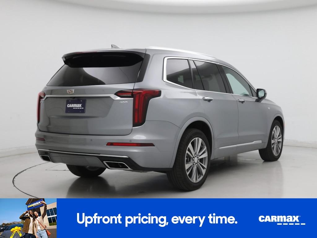 used 2025 Cadillac XT6 car, priced at $40,998