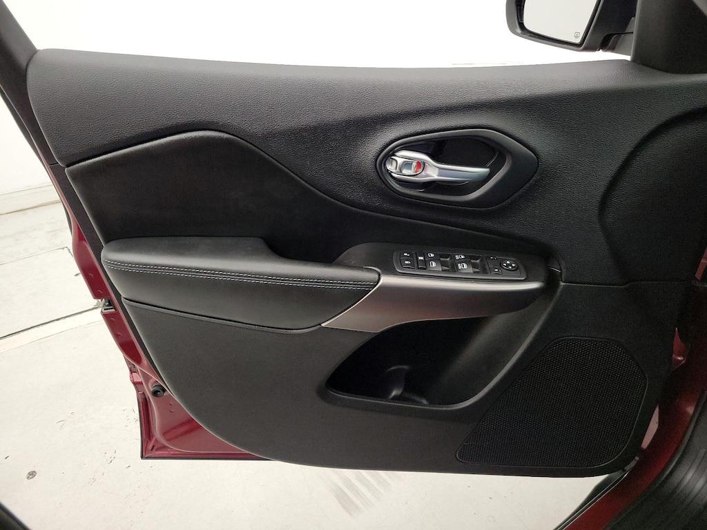 used 2020 Jeep Cherokee car, priced at $18,998