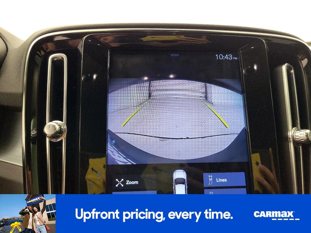 used 2020 Volvo XC40 car, priced at $19,998