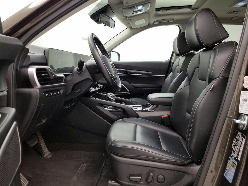 used 2025 Kia Telluride car, priced at $36,998