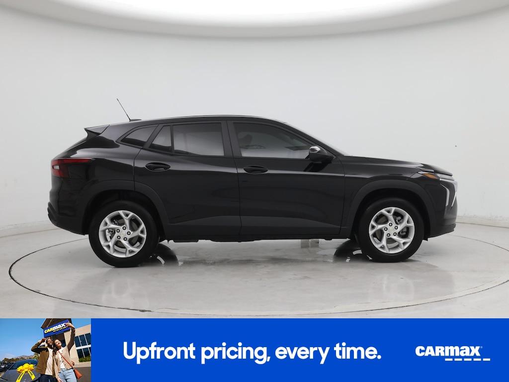 used 2025 Chevrolet Trax car, priced at $23,998