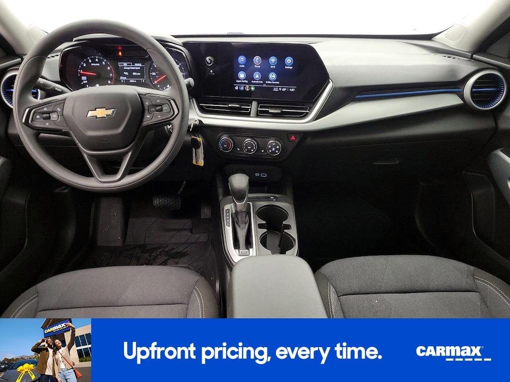 used 2025 Chevrolet Trax car, priced at $23,998