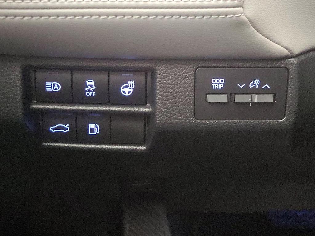 used 2020 Toyota Avalon car, priced at $30,998