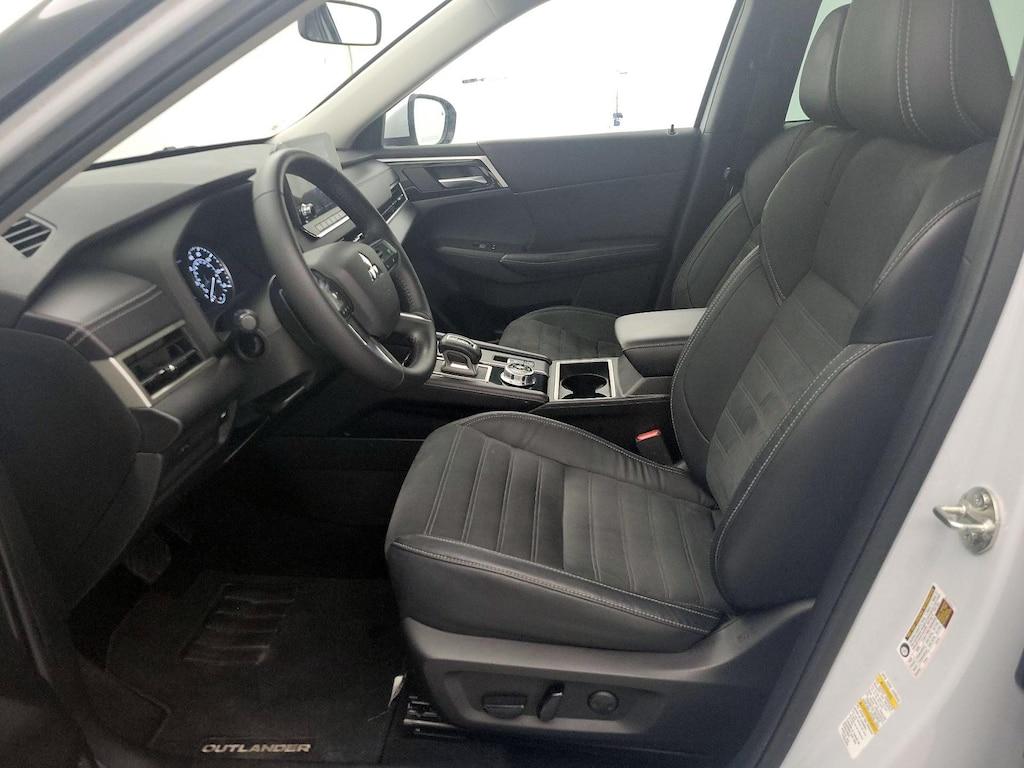 used 2023 Mitsubishi Outlander car, priced at $26,998