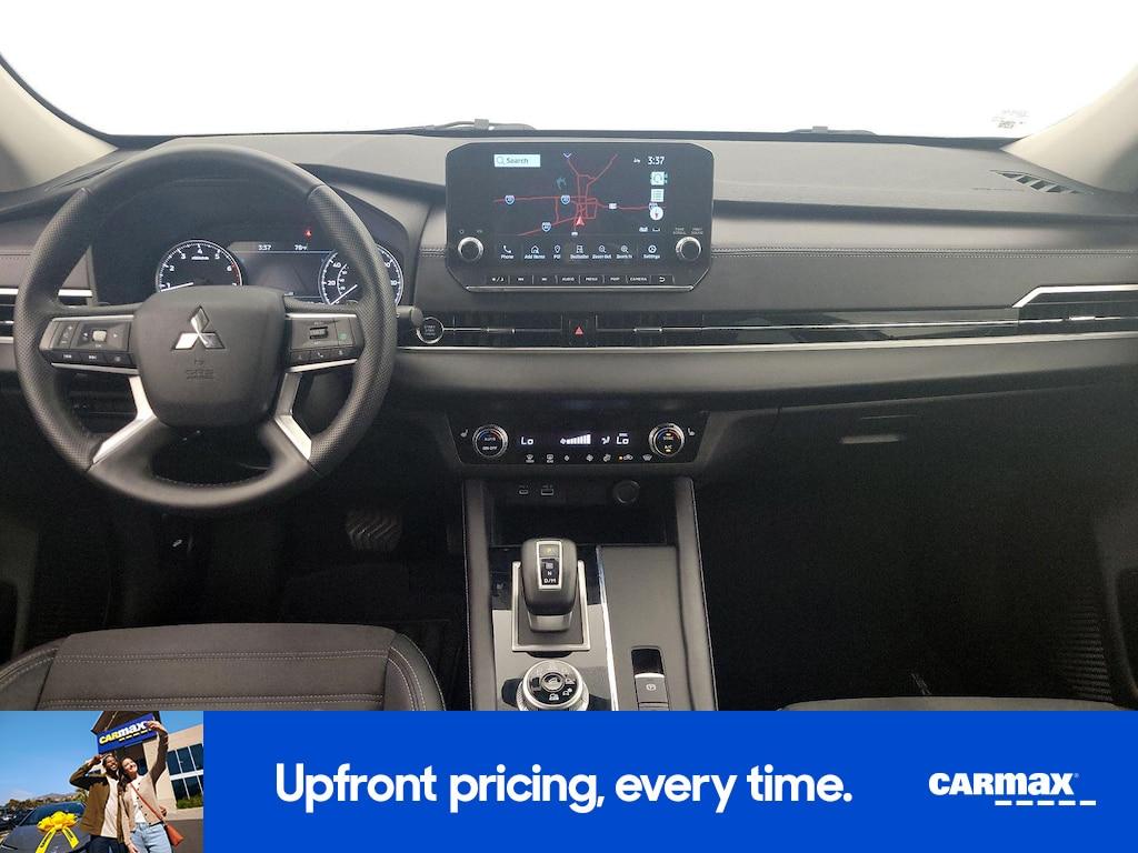 used 2023 Mitsubishi Outlander car, priced at $26,998