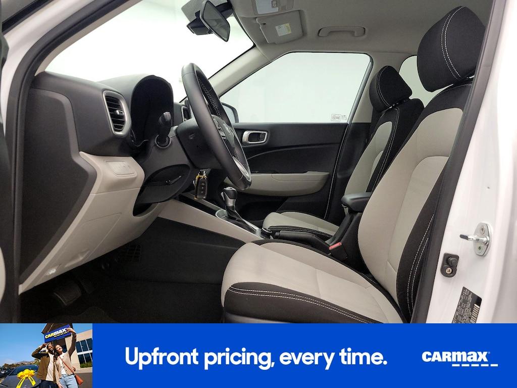 used 2021 Hyundai Venue car, priced at $18,998