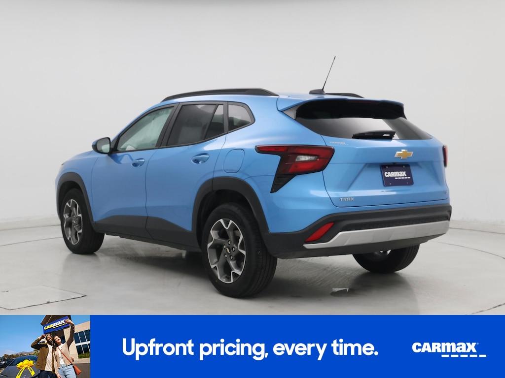 used 2025 Chevrolet Trax car, priced at $23,998