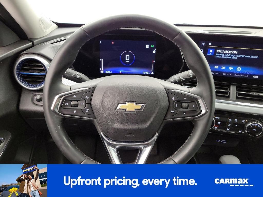 used 2025 Chevrolet Trax car, priced at $23,998