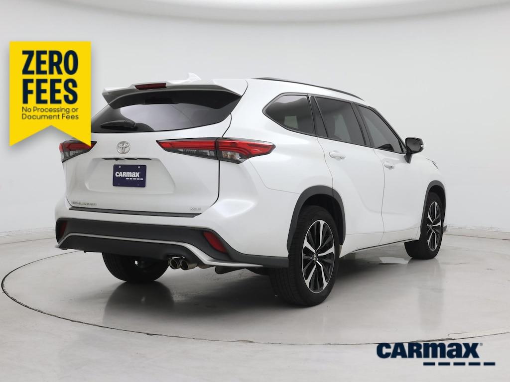 used 2022 Toyota Highlander car, priced at $34,998