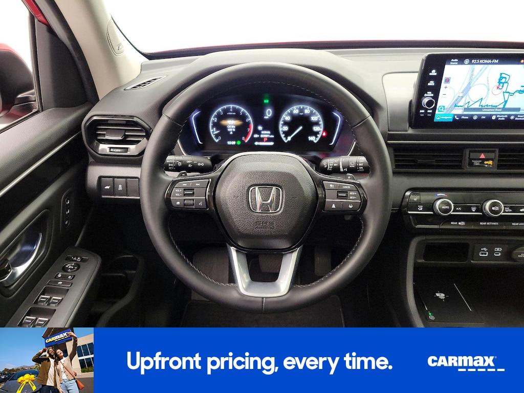 used 2025 Honda Pilot car, priced at $44,998