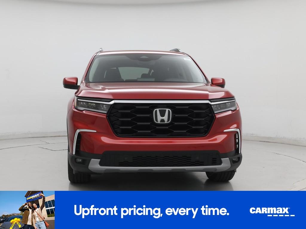 used 2025 Honda Pilot car, priced at $44,998
