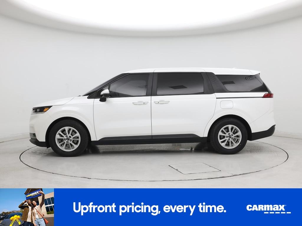 used 2024 Kia Carnival car, priced at $31,998