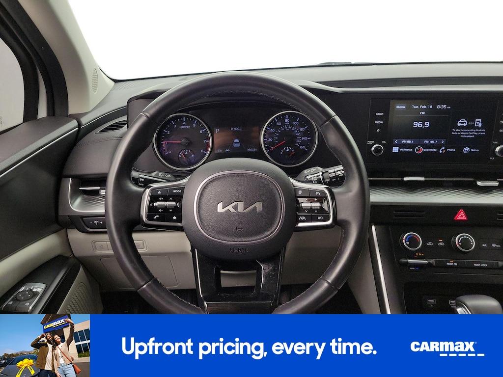 used 2024 Kia Carnival car, priced at $31,998