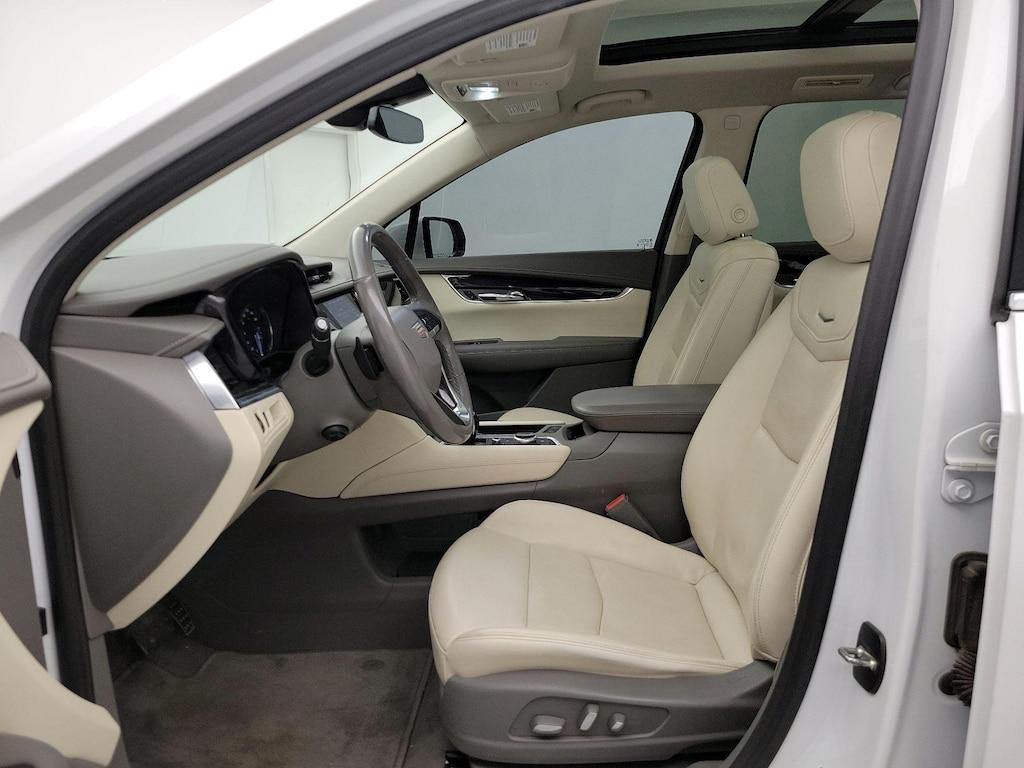 used 2022 Cadillac XT6 car, priced at $27,998