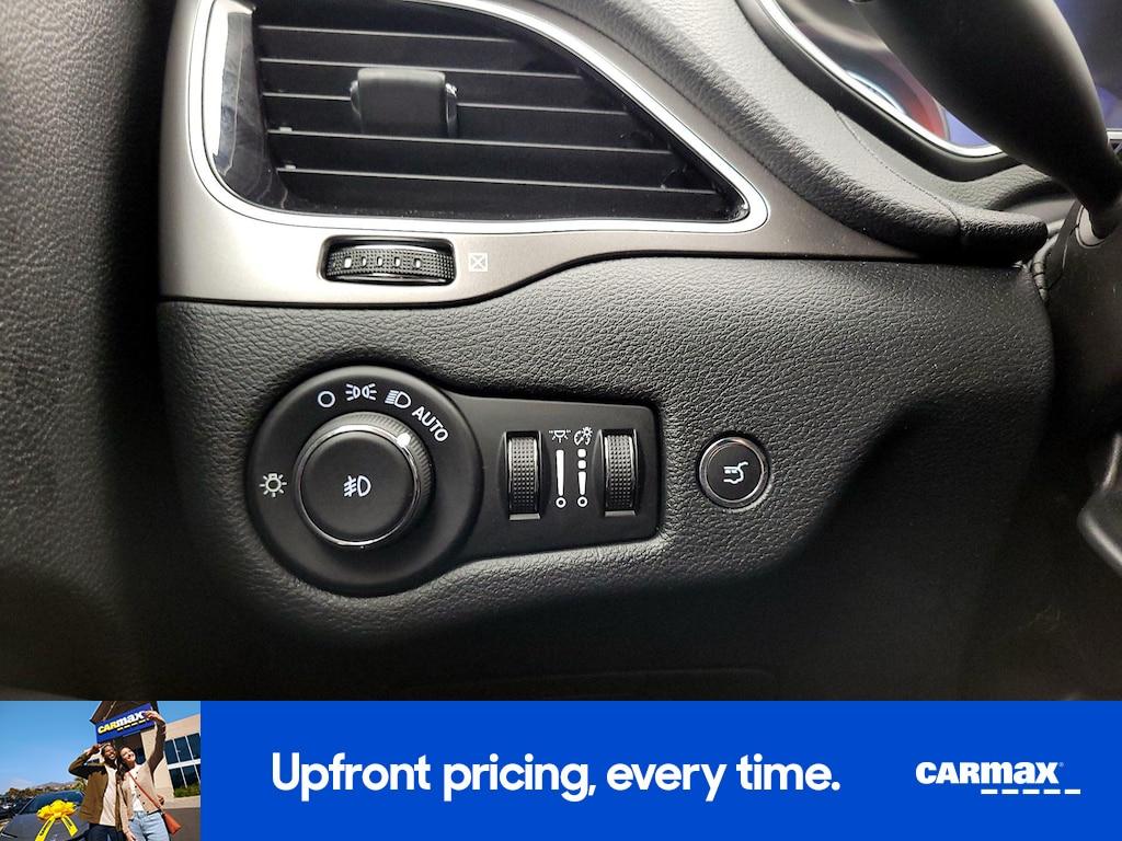 used 2020 Jeep Cherokee car, priced at $19,998